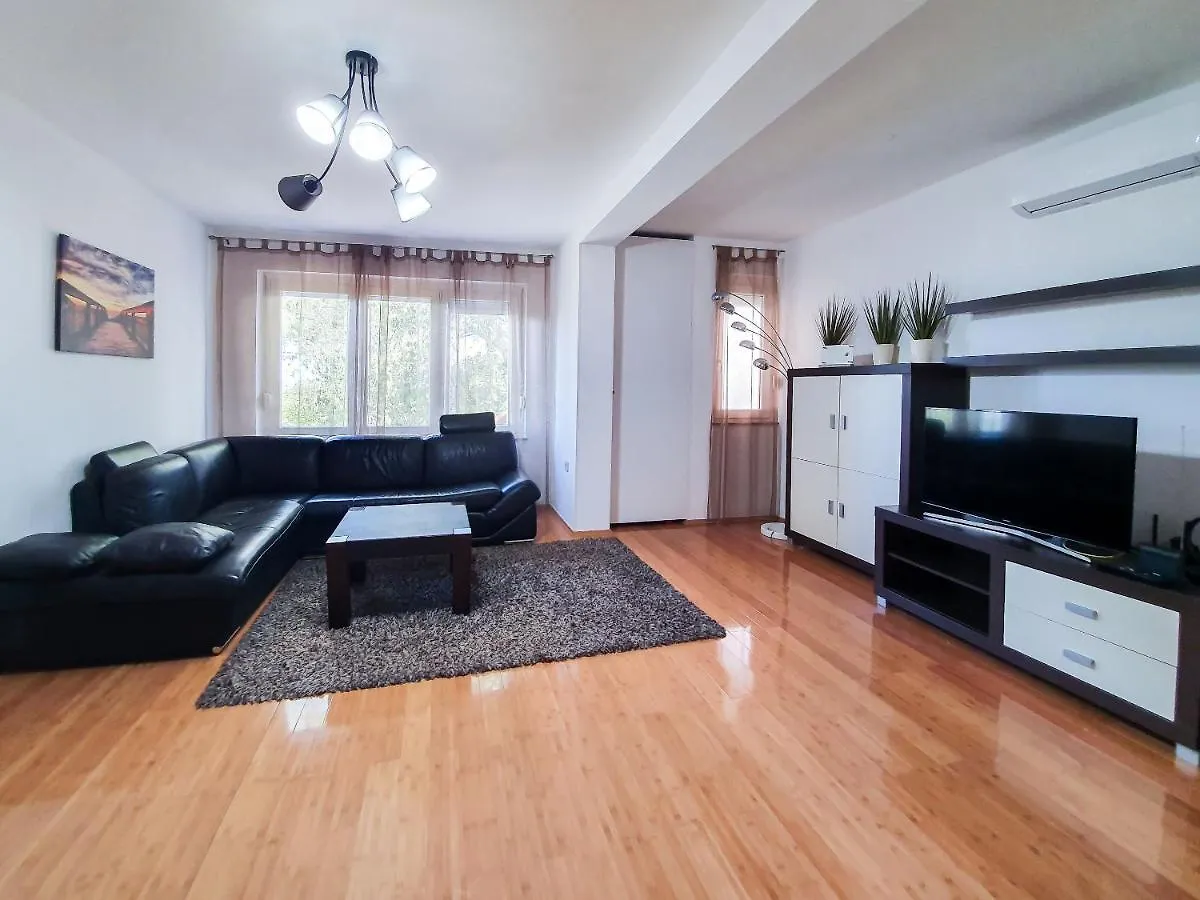 Apartment Frano Dramalj