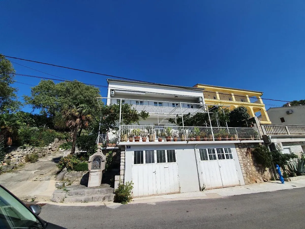 Apartment Frano Dramalj