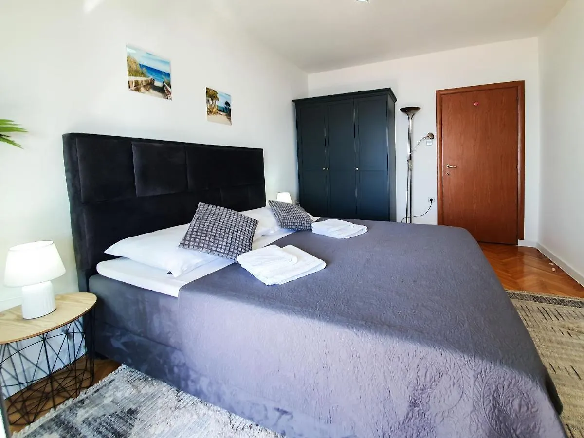 Apartment Frano Dramalj